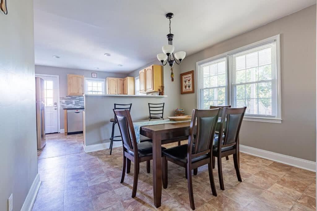 Charming 3-Bedroom Home In Rossville, Ga - Family Retreat Eksteriør billede
