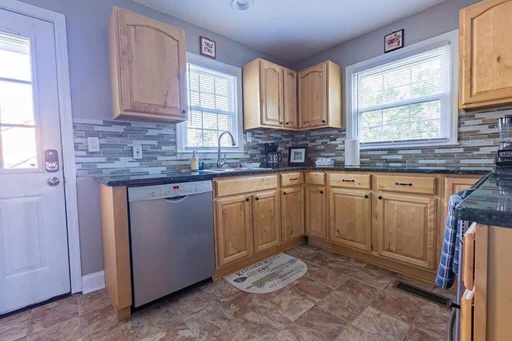 Charming 3-Bedroom Home In Rossville, Ga - Family Retreat Eksteriør billede